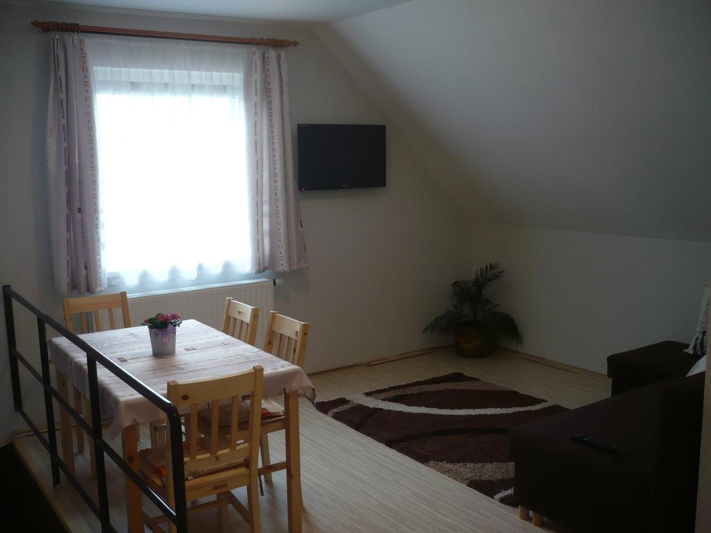 Eszter Apartmanhaz Hajdúszoboszló 외부 사진